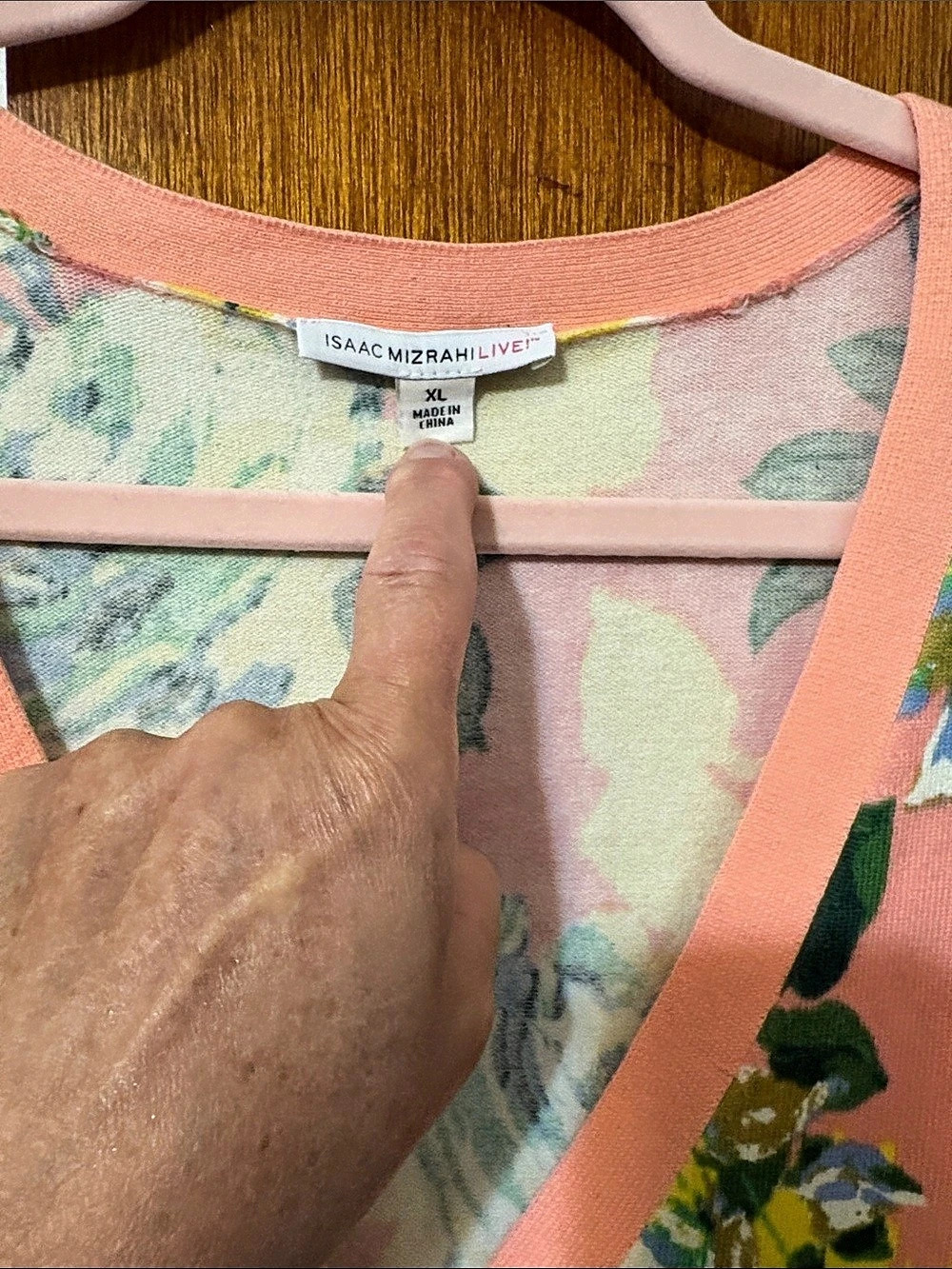 Isaac Mizrahi Live! V-Neck Floral Cardigan Pink & Yellow Like New - Picture 4 of 4